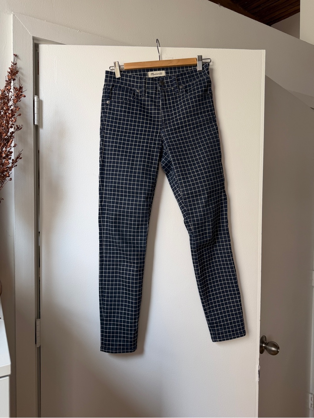 Black checkered navy skinny pants